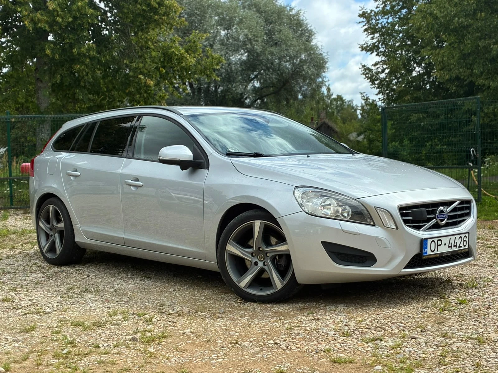 Volvo V60
