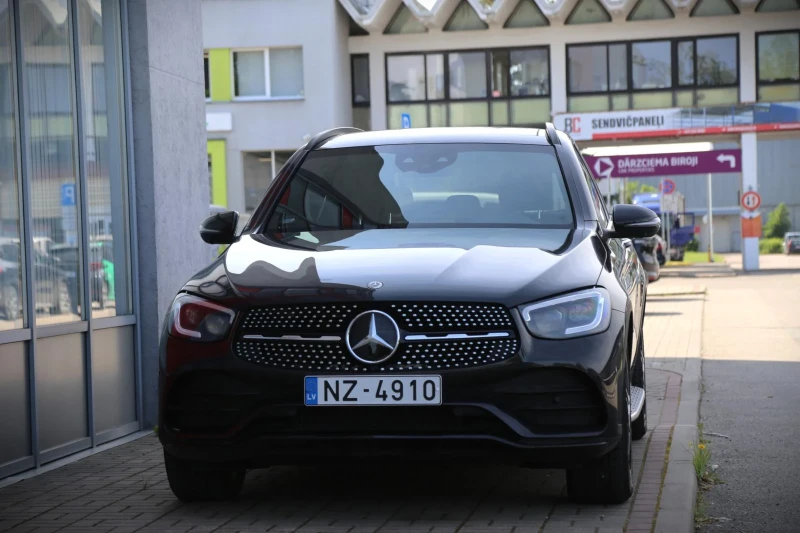 Mercedes-Benz GLC220