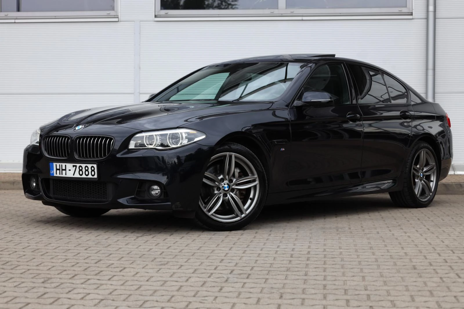 BMW 530