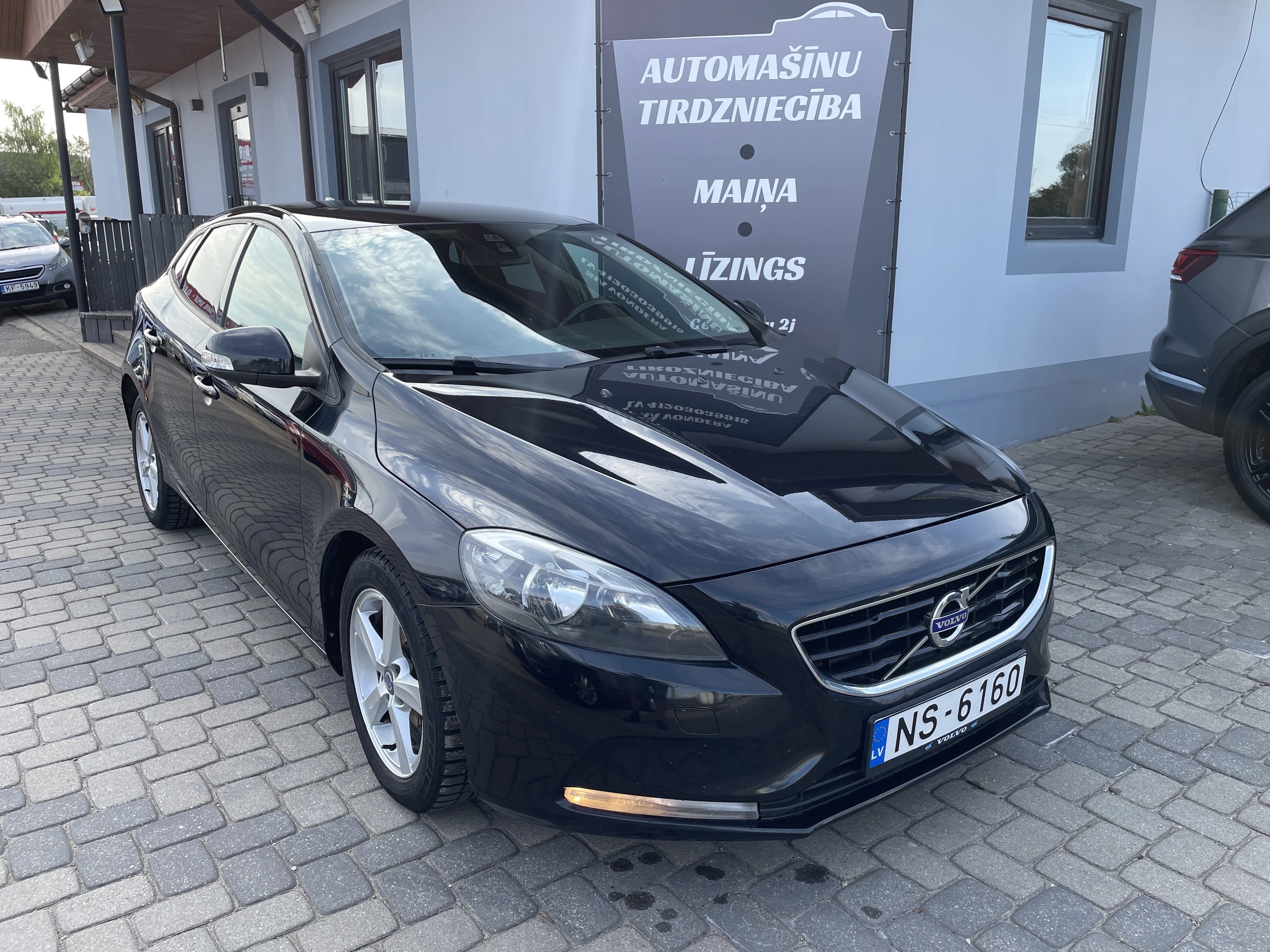 Volvo V40