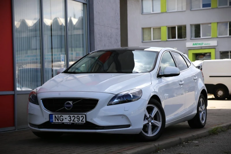 Volvo V40