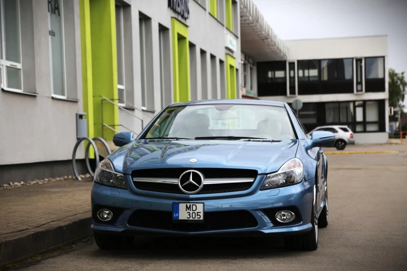 Mercedes-Benz SL550