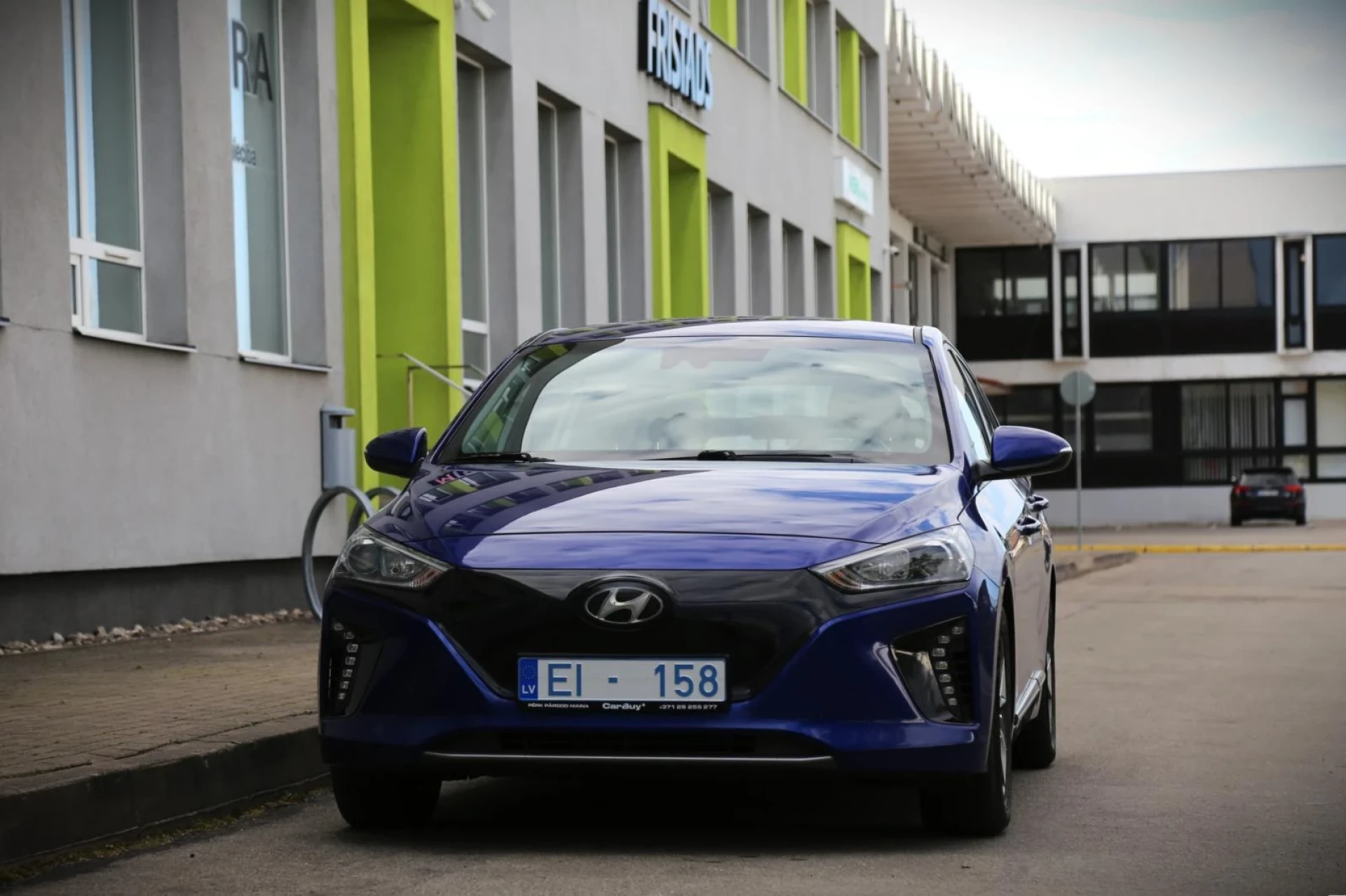 Hyundai IONIQ