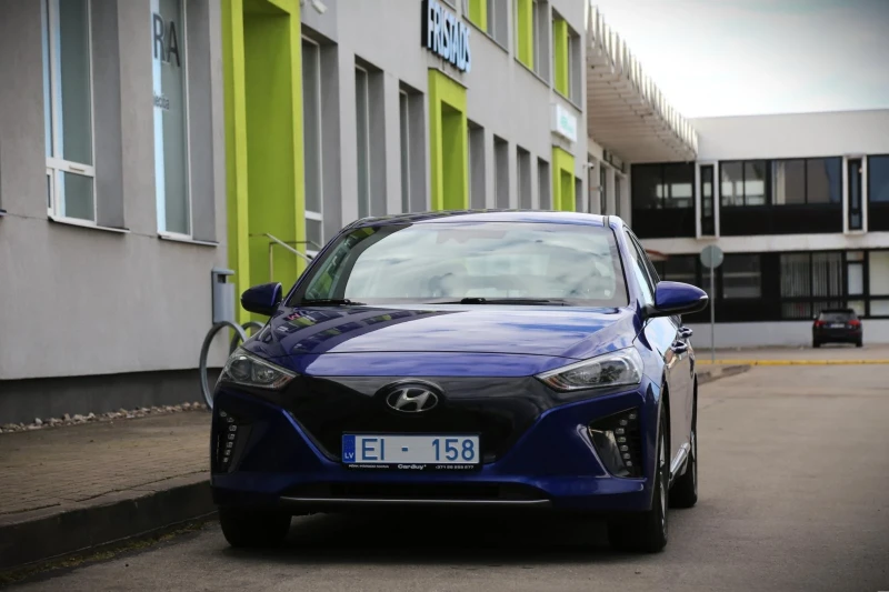 Hyundai IONIQ