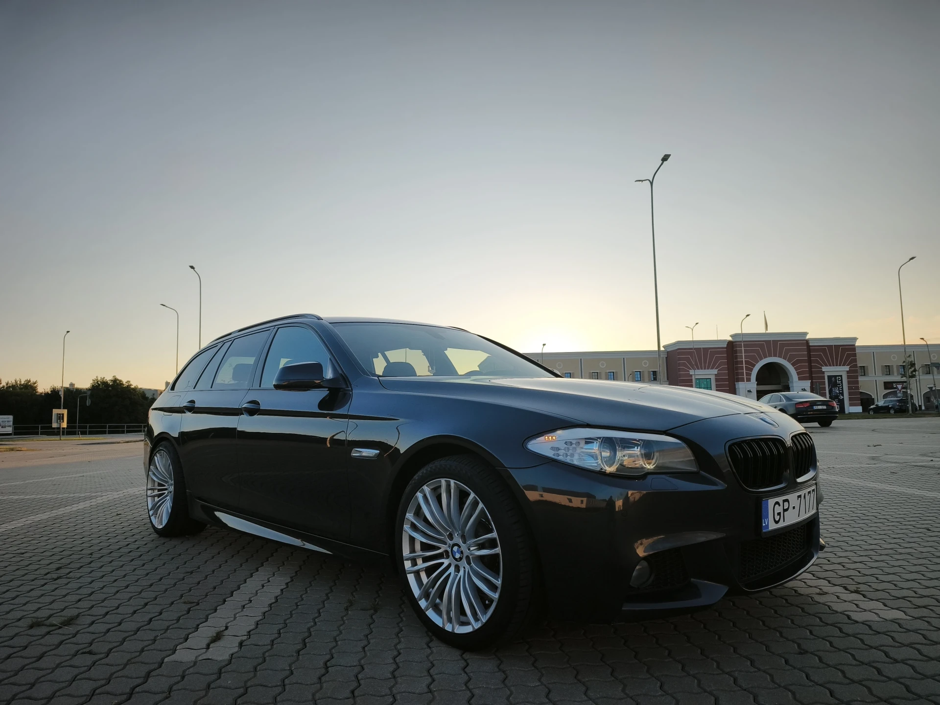 BMW 520