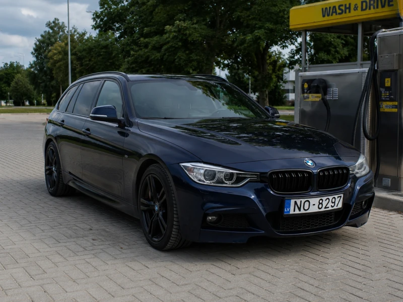 BMW 325
