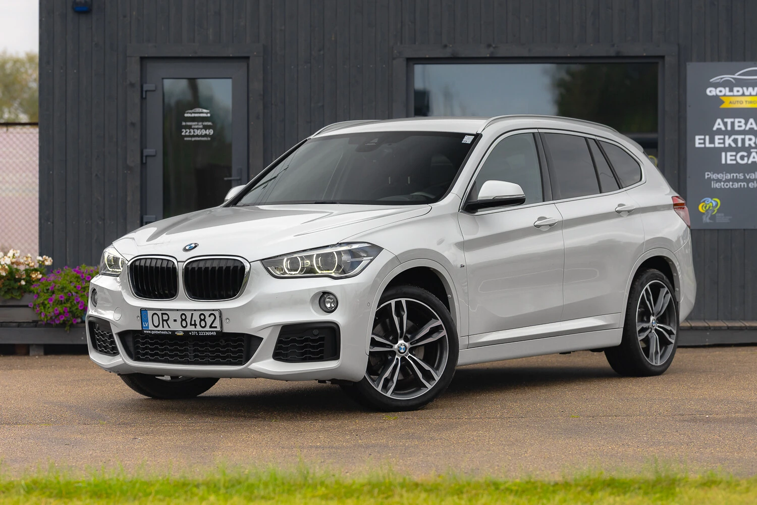 BMW X1