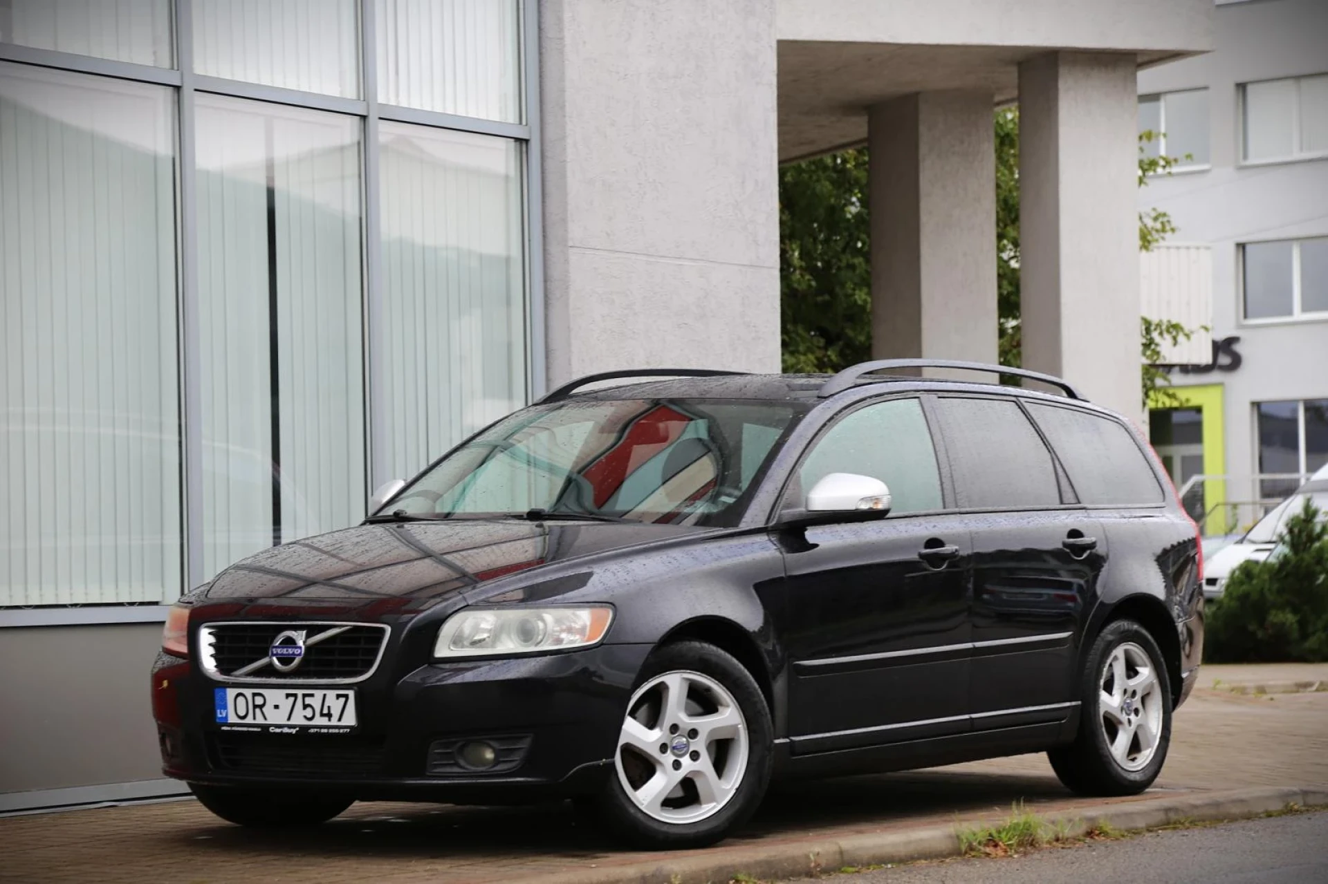 Volvo V50
