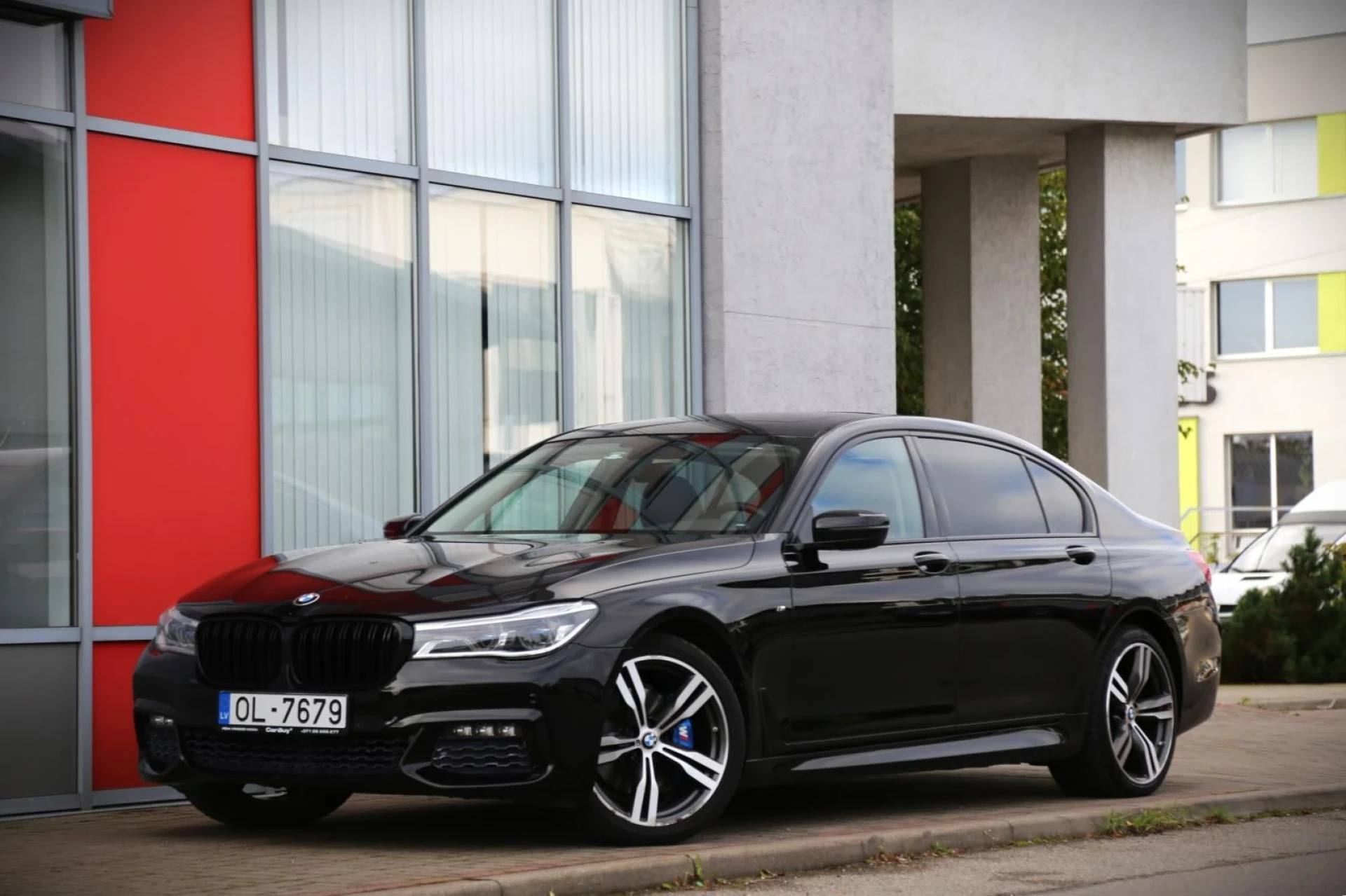 BMW 740