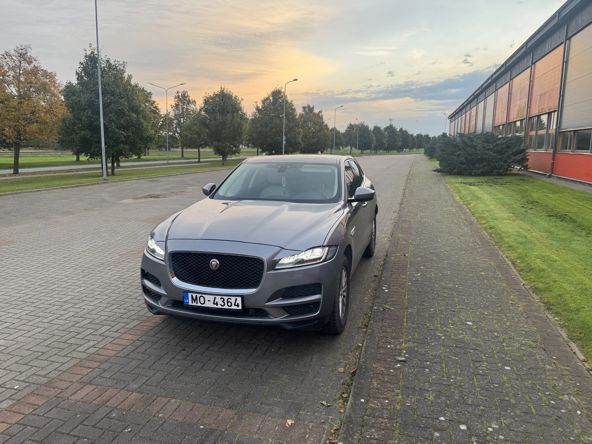 Jaguar F-Pace