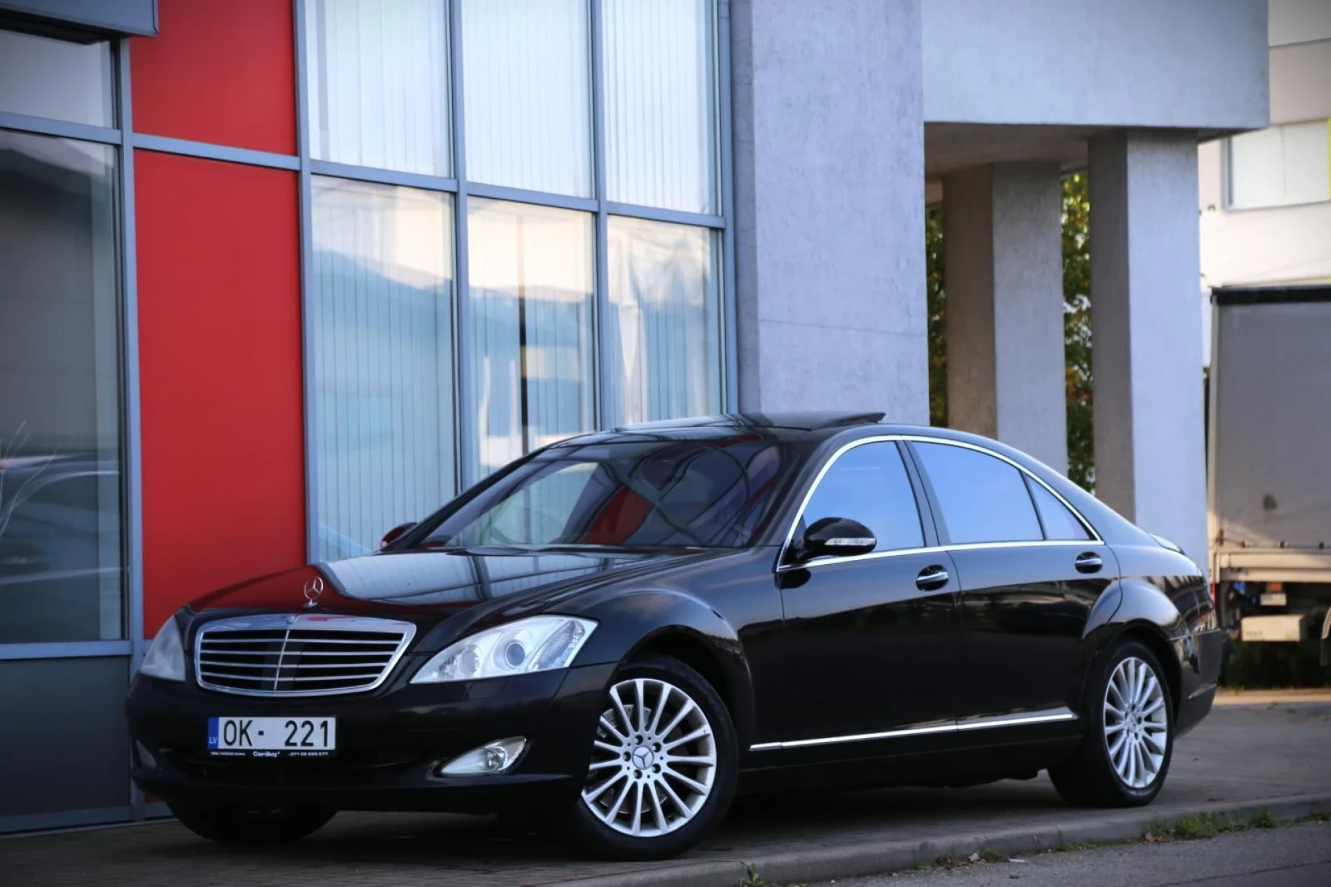 Mercedes-Benz S500
