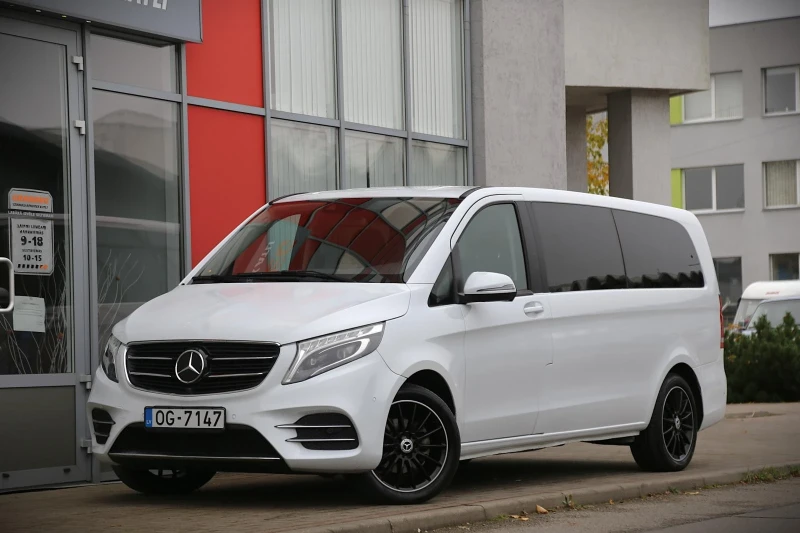 Mercedes-Benz V220