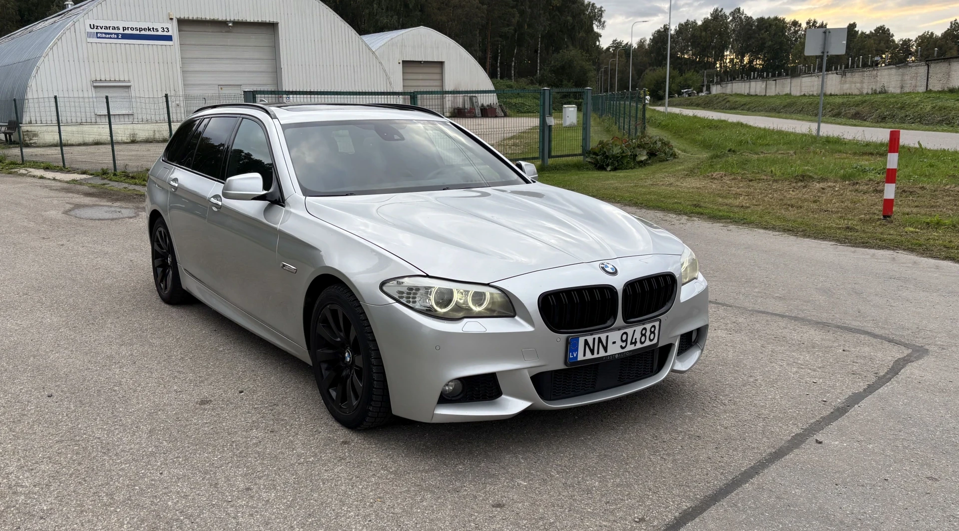 BMW 525