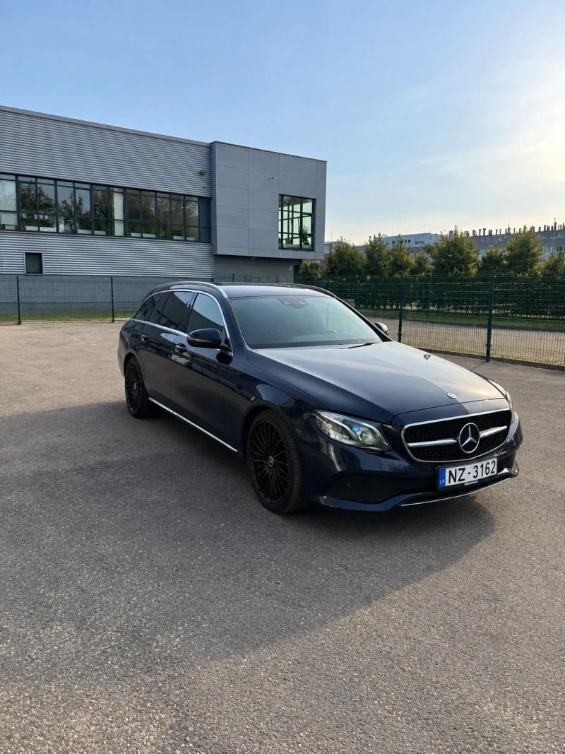 Mercedes-Benz E220