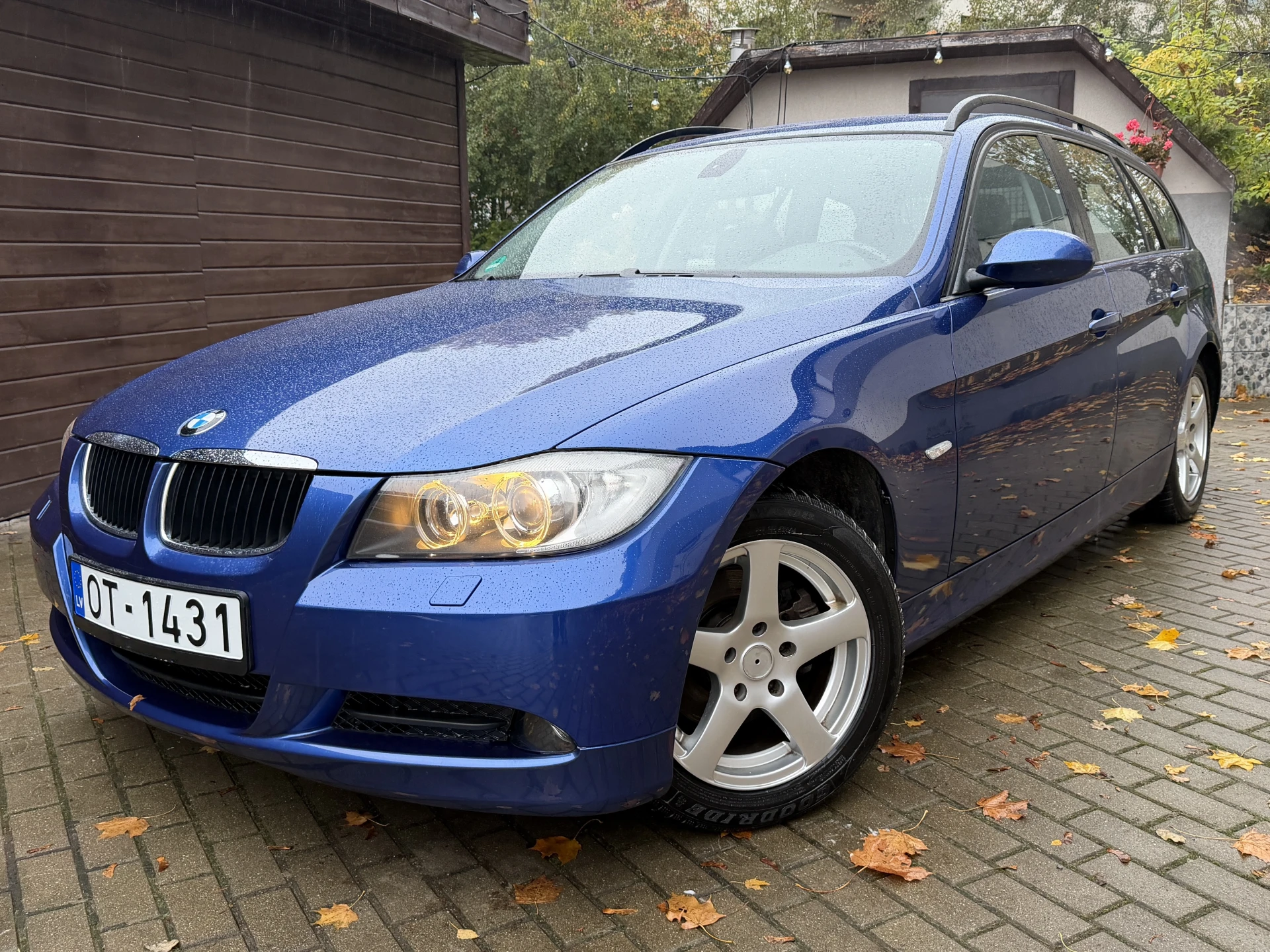 BMW 320