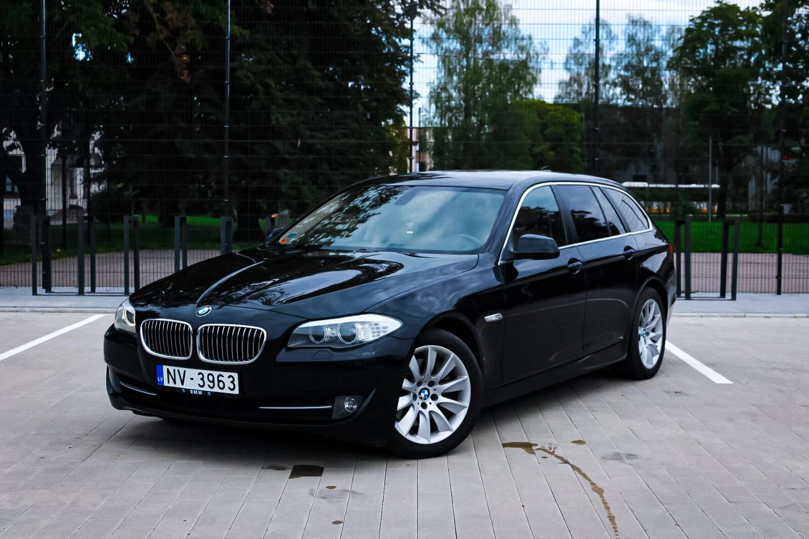 BMW 530