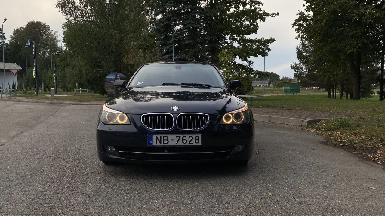 BMW 525