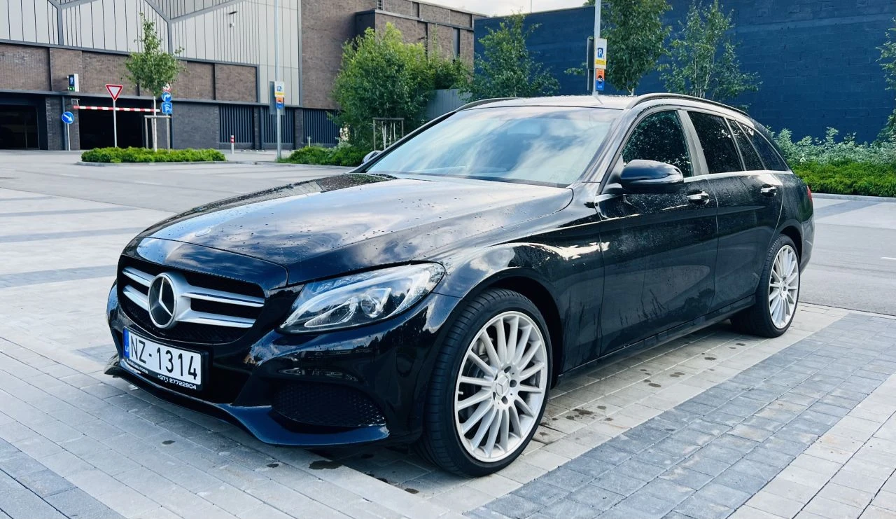 Mercedes-Benz C220