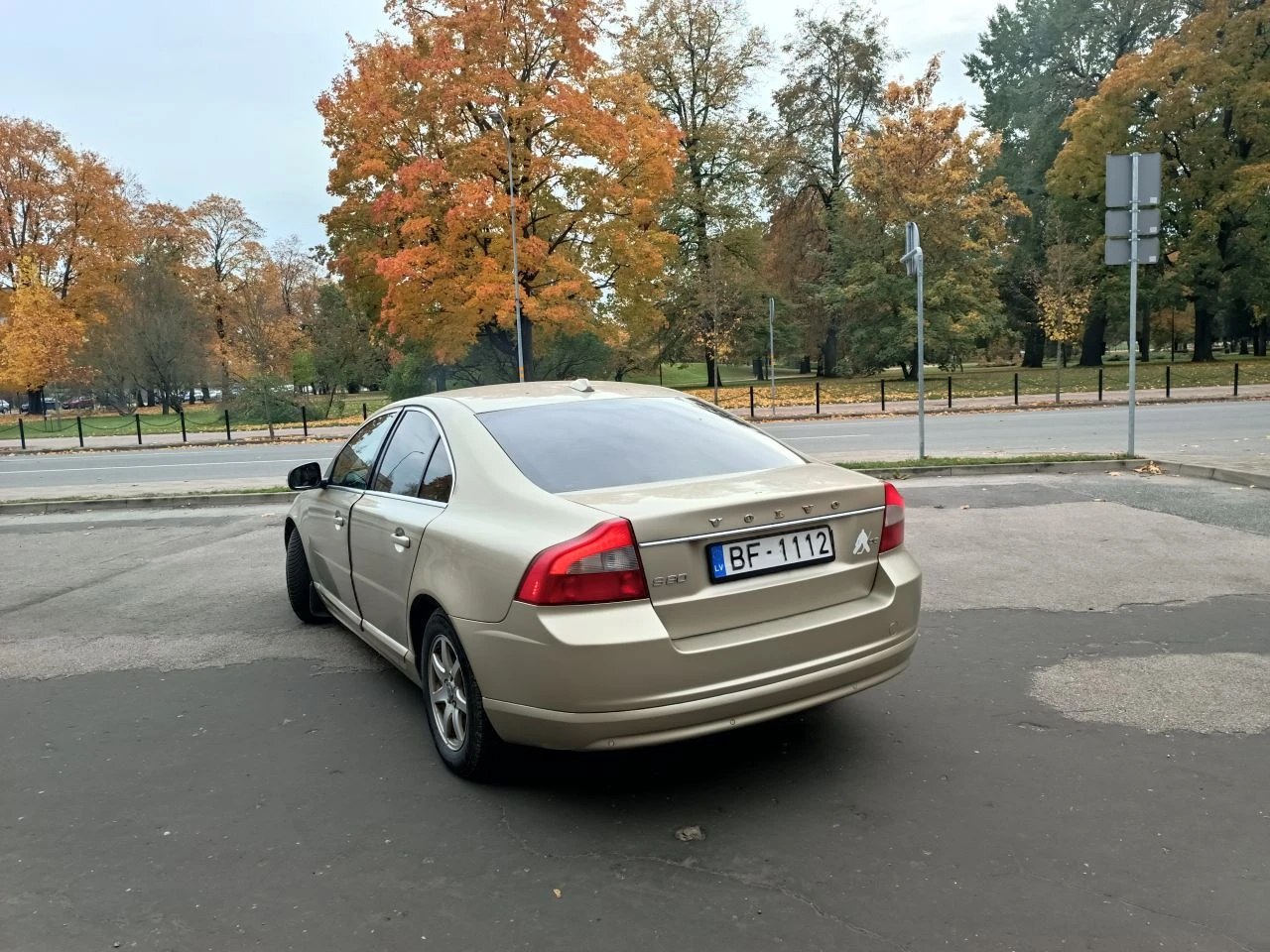 Volvo S80