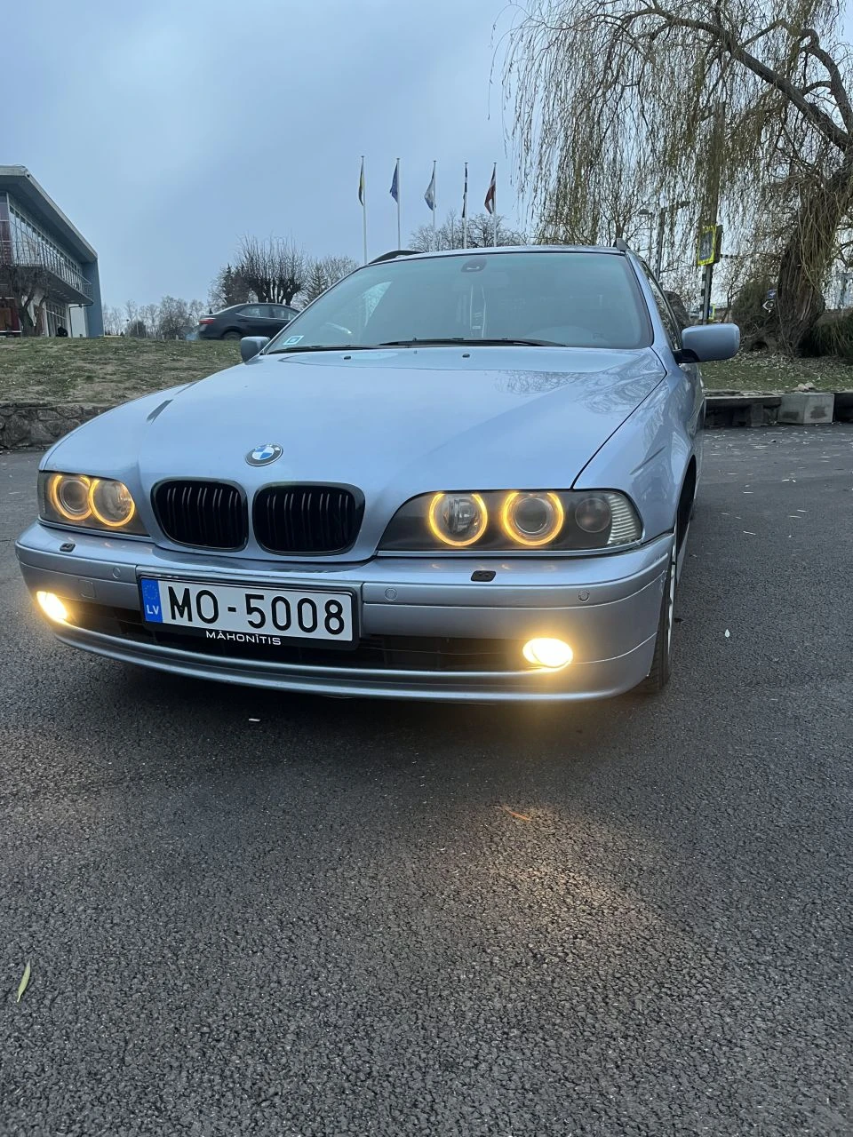BMW 530