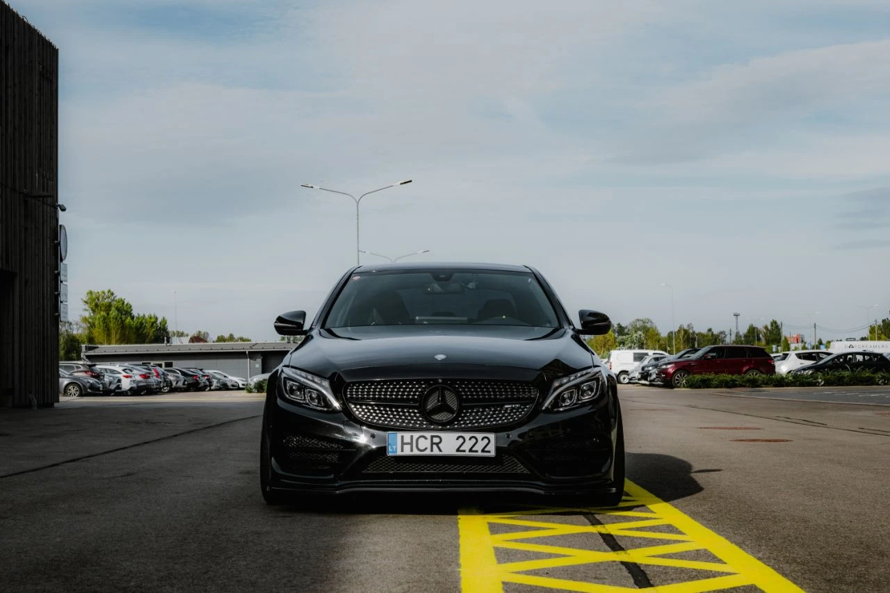Mercedes-Benz C43 AMG