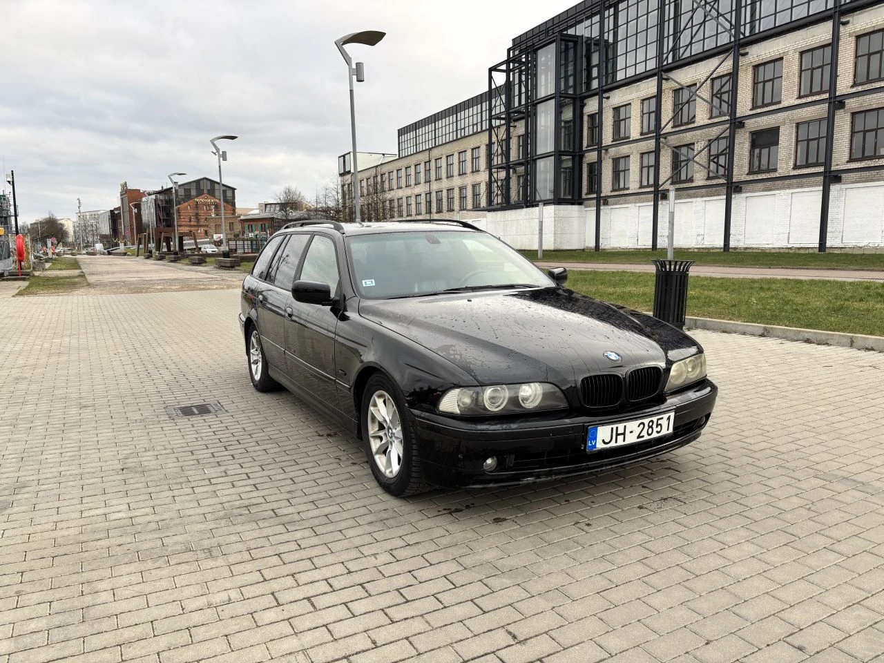 BMW 530