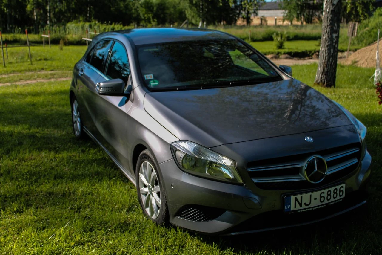 Mercedes-Benz A220