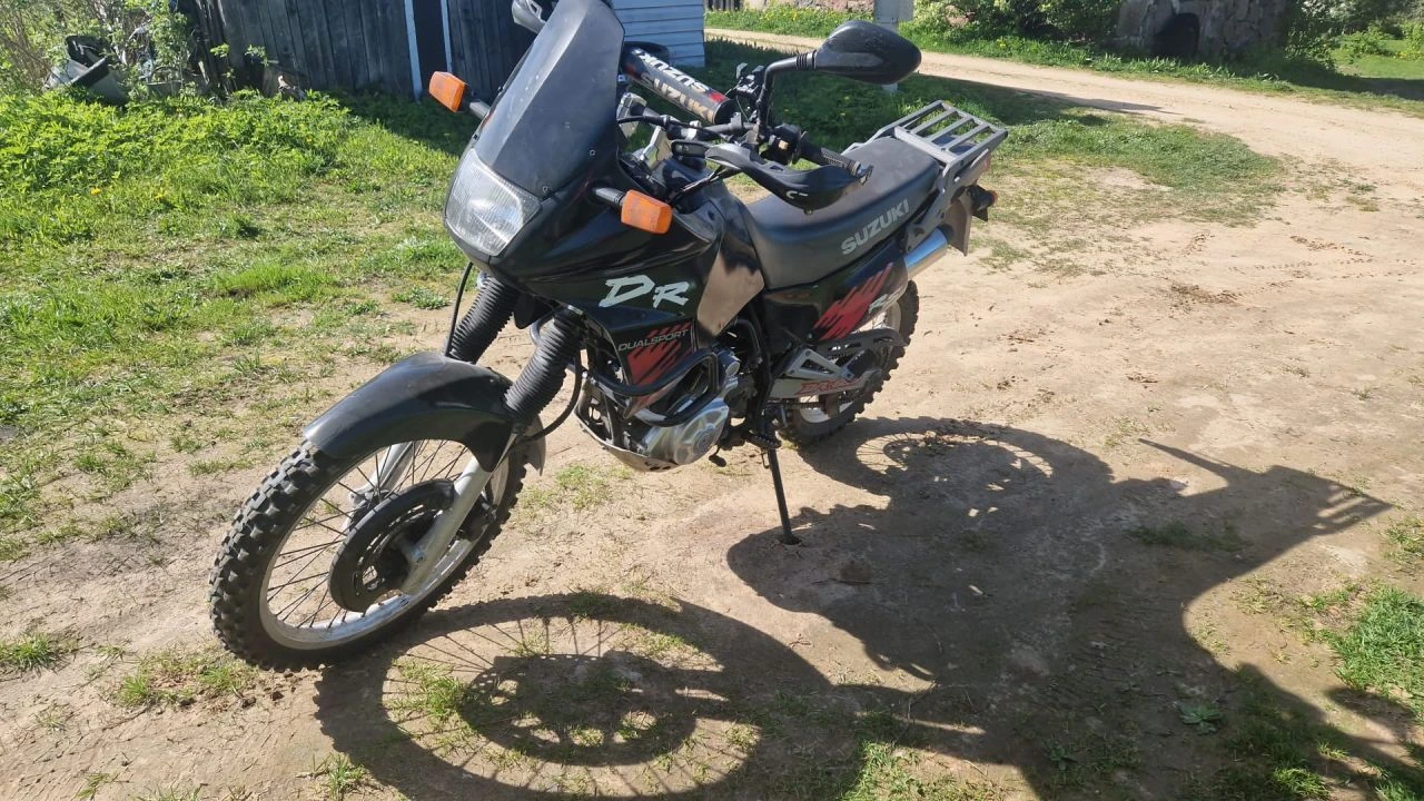 Suzuki DR