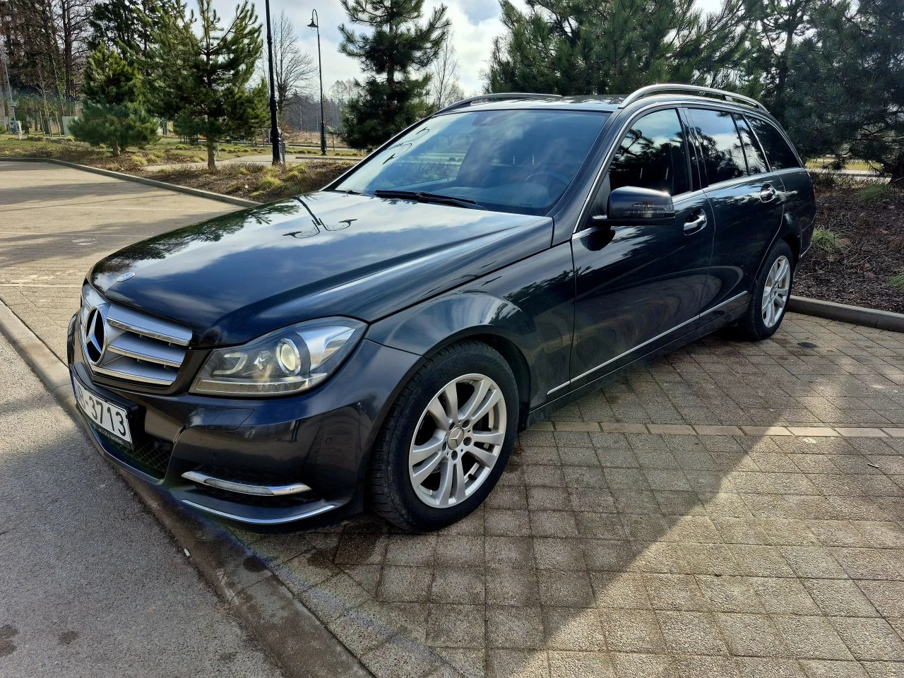 Mercedes-Benz C220