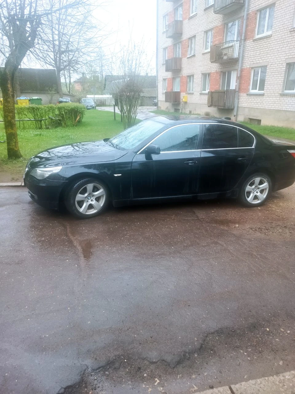 BMW 530