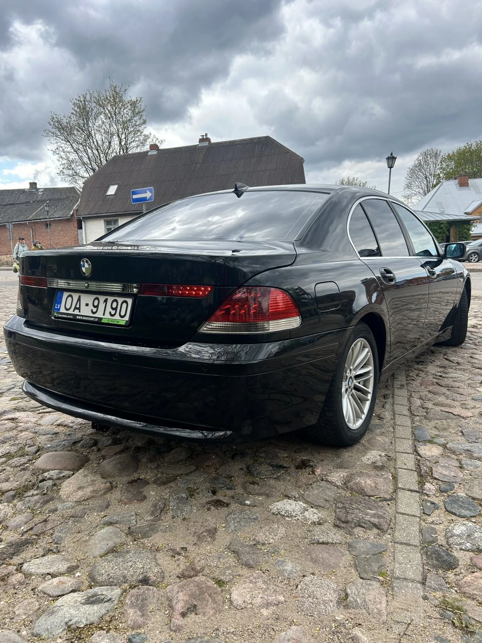 BMW 730