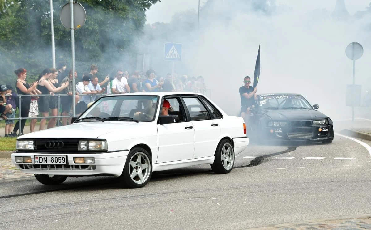 Audi 90