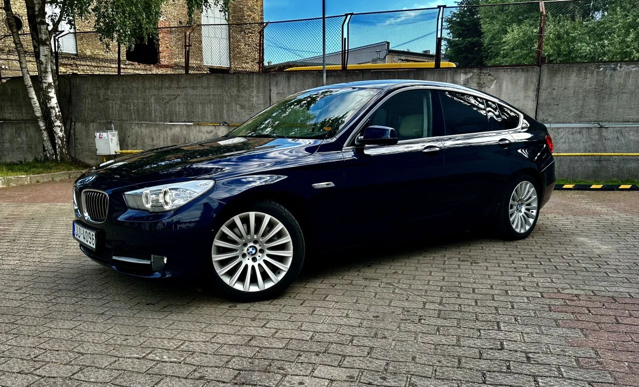 BMW 530