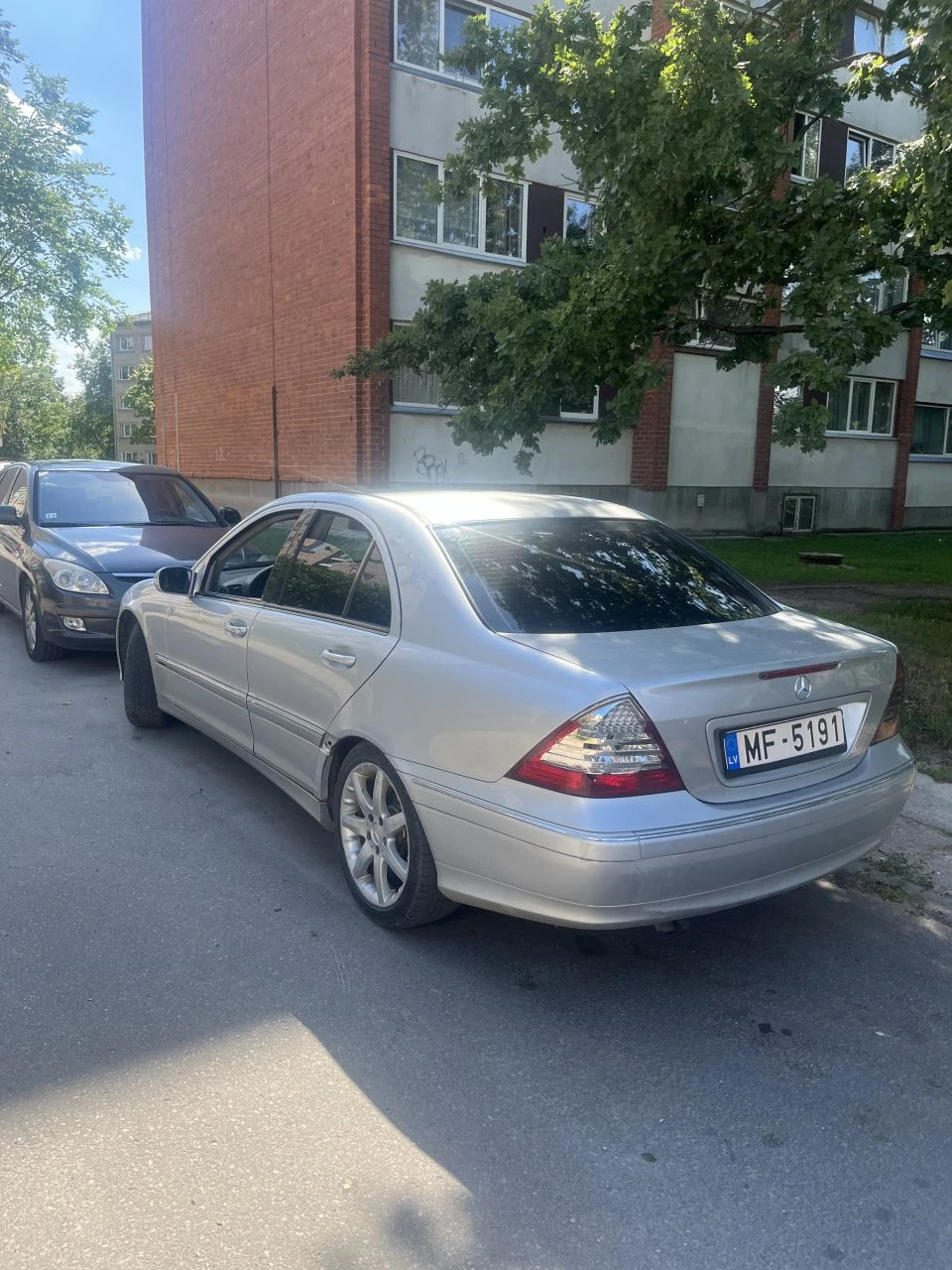 Mercedes-Benz C220