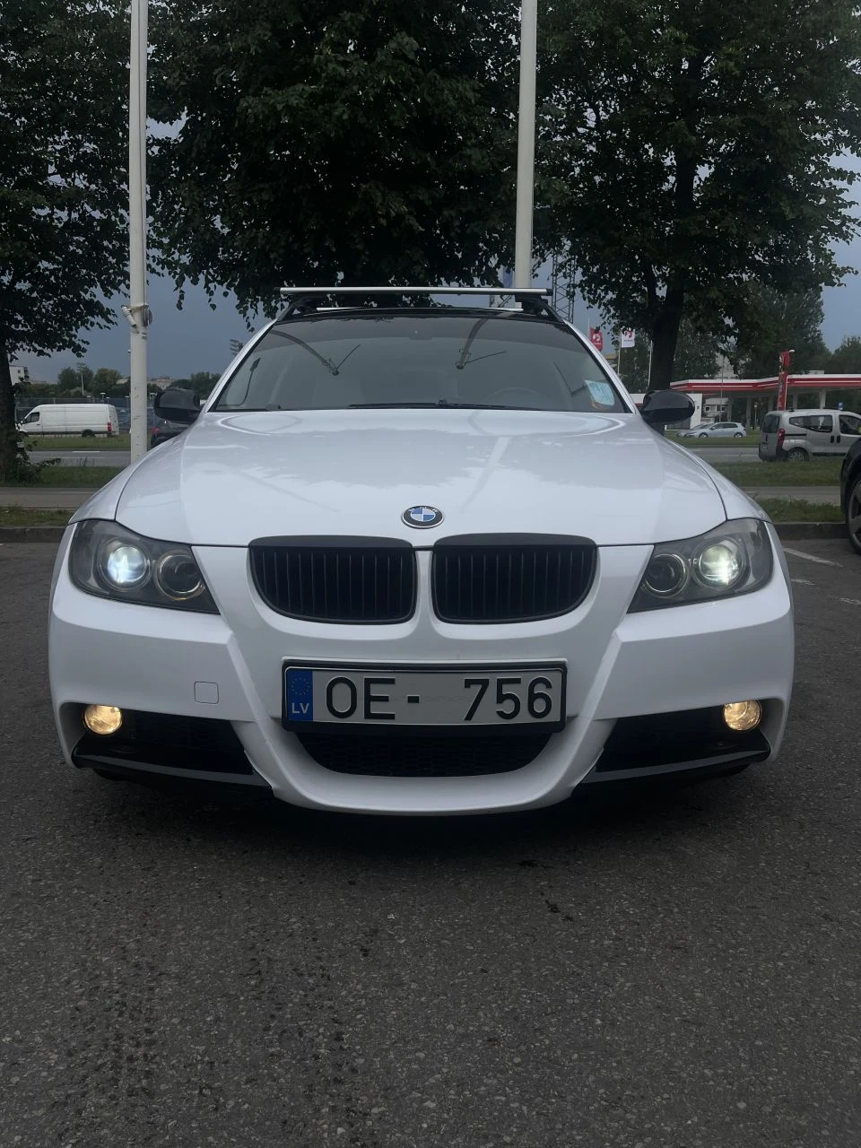 BMW 320
