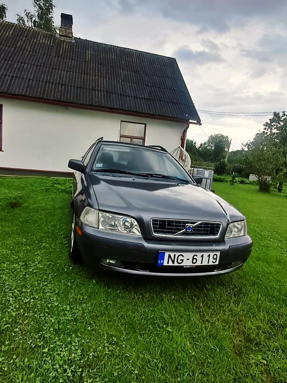 Volvo V40