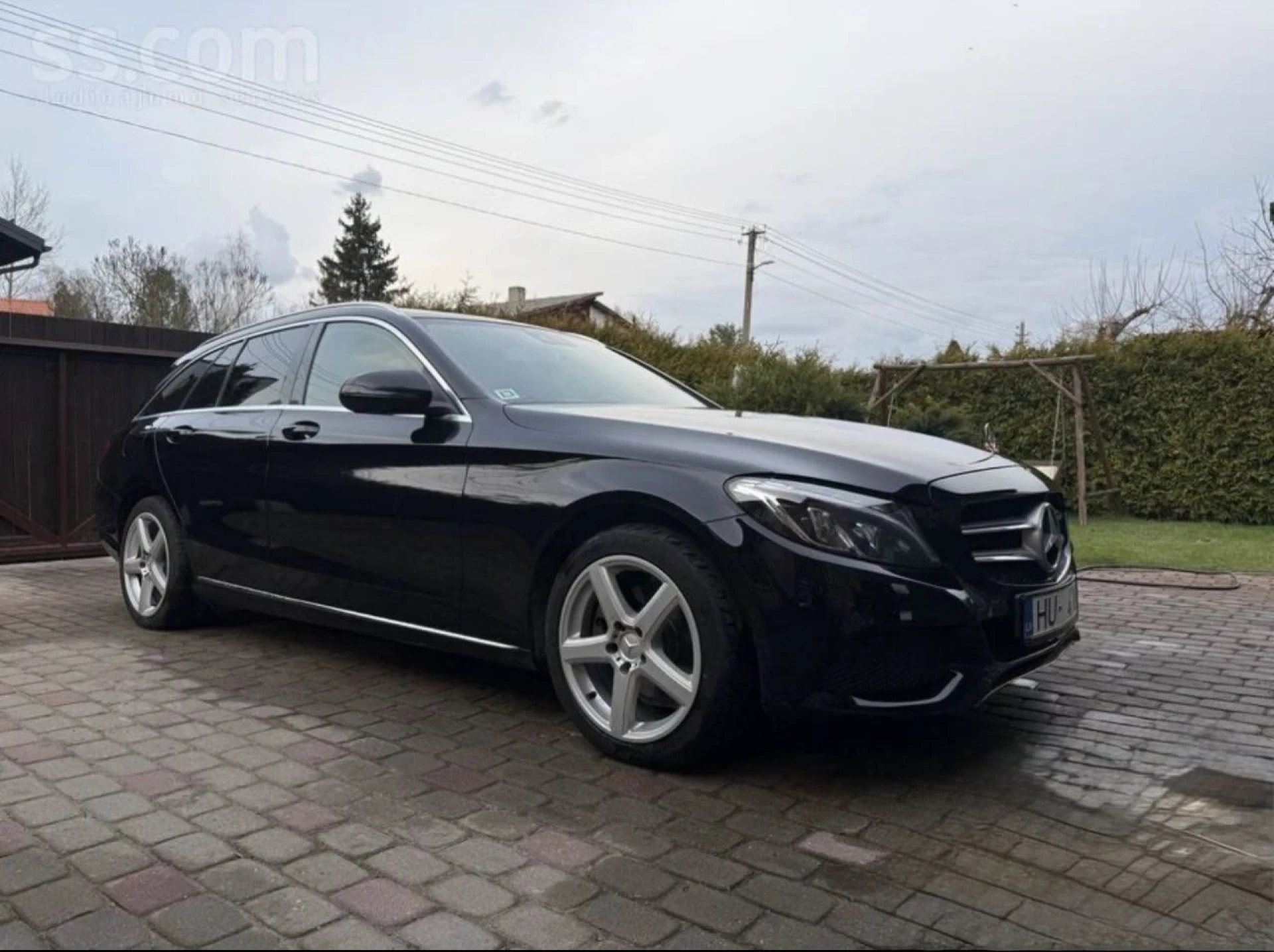 Mercedes-Benz C220