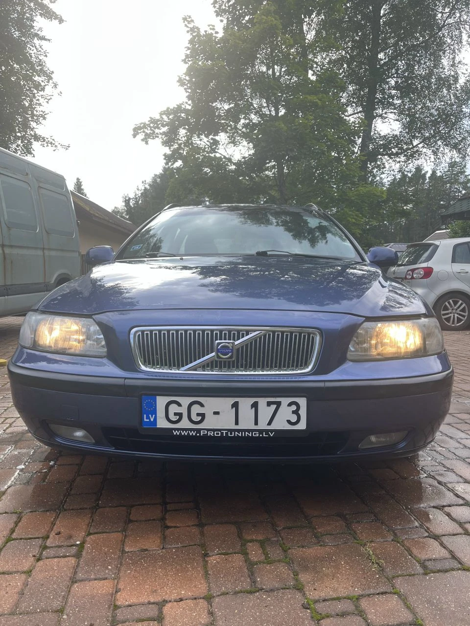 Volvo V70