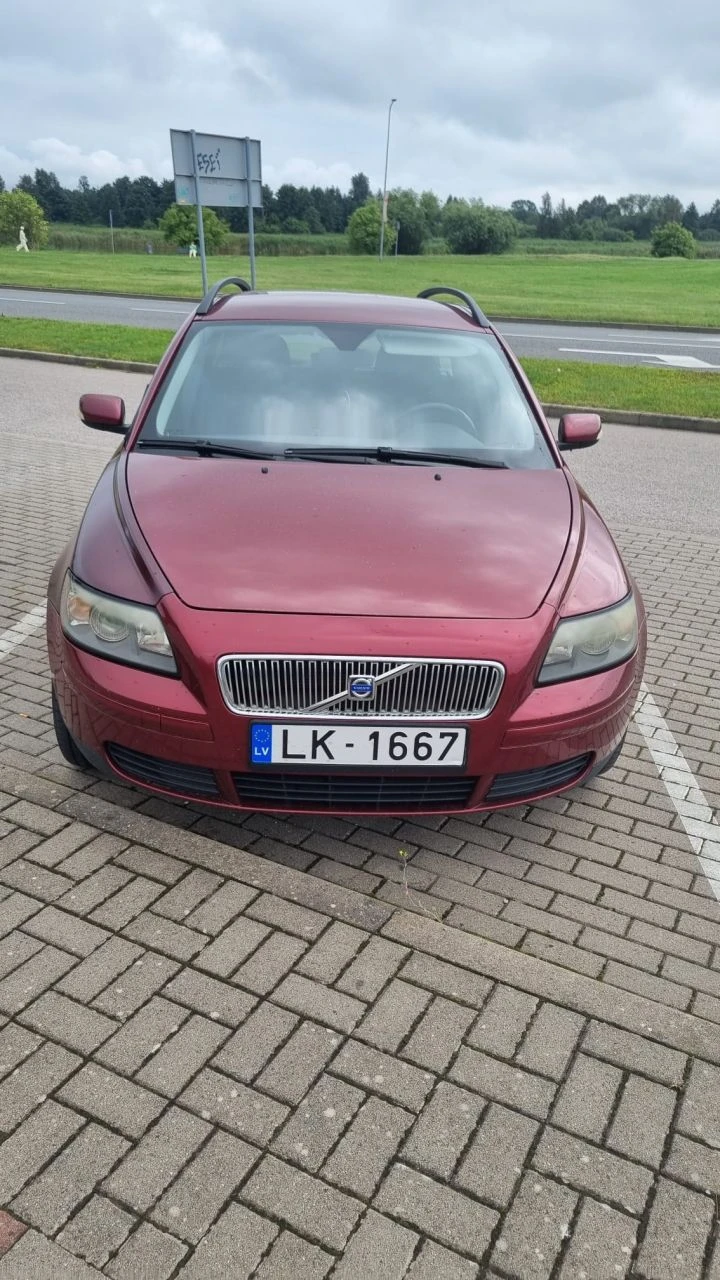 Volvo V50