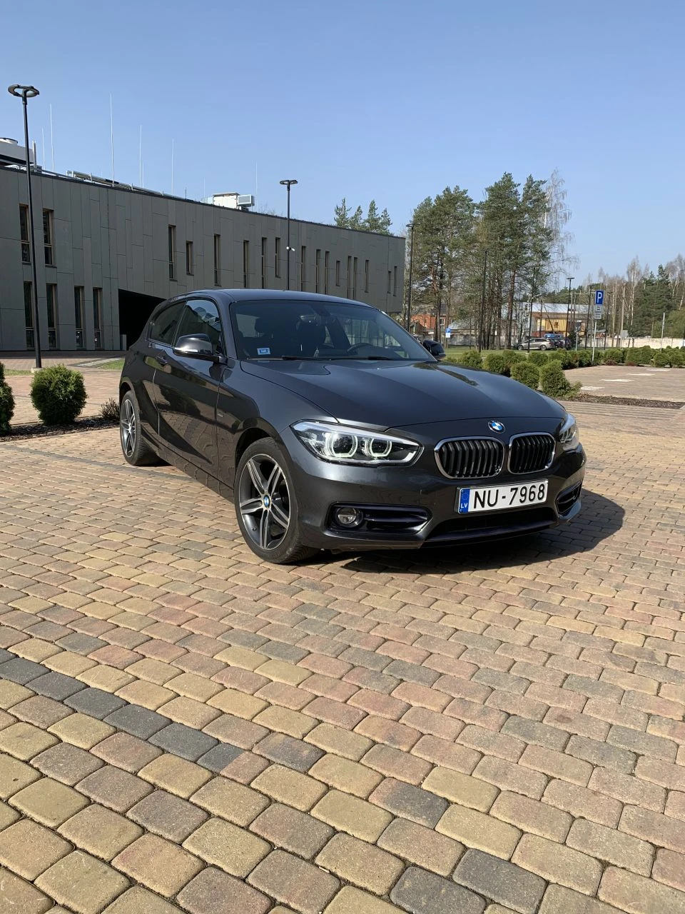 BMW 120