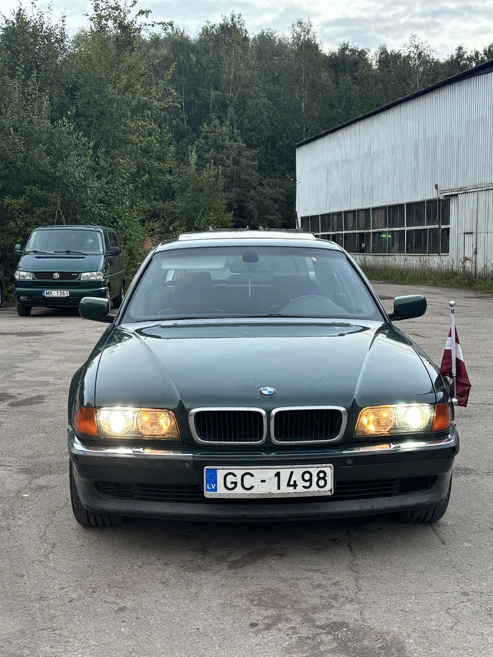 BMW 725