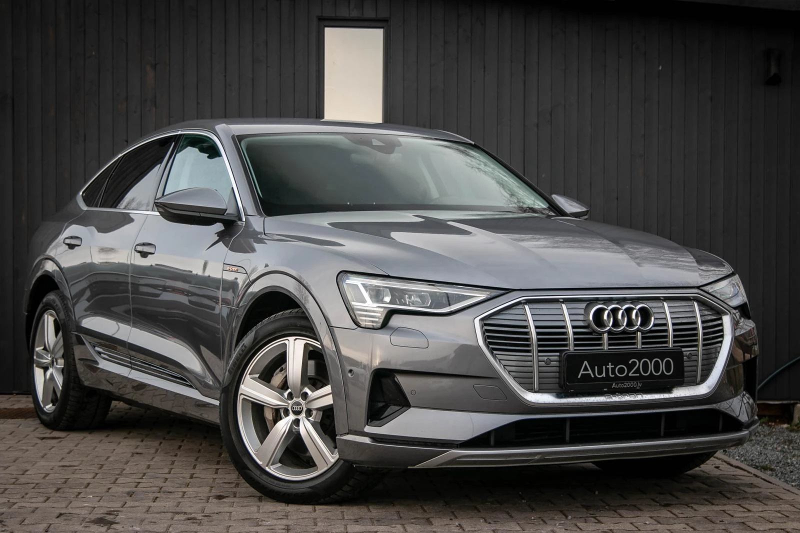 Audi e-tron