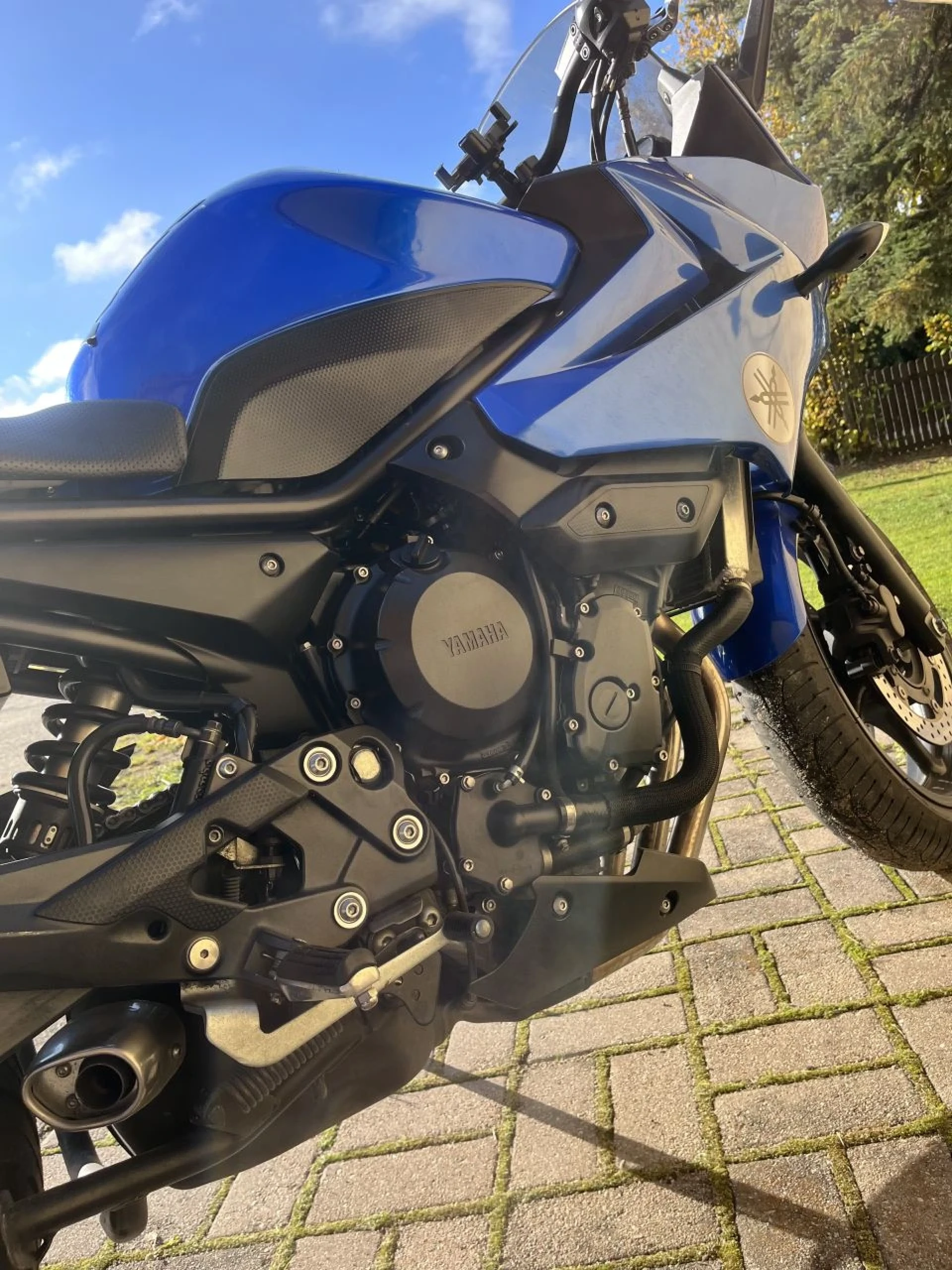Yamaha XJ6