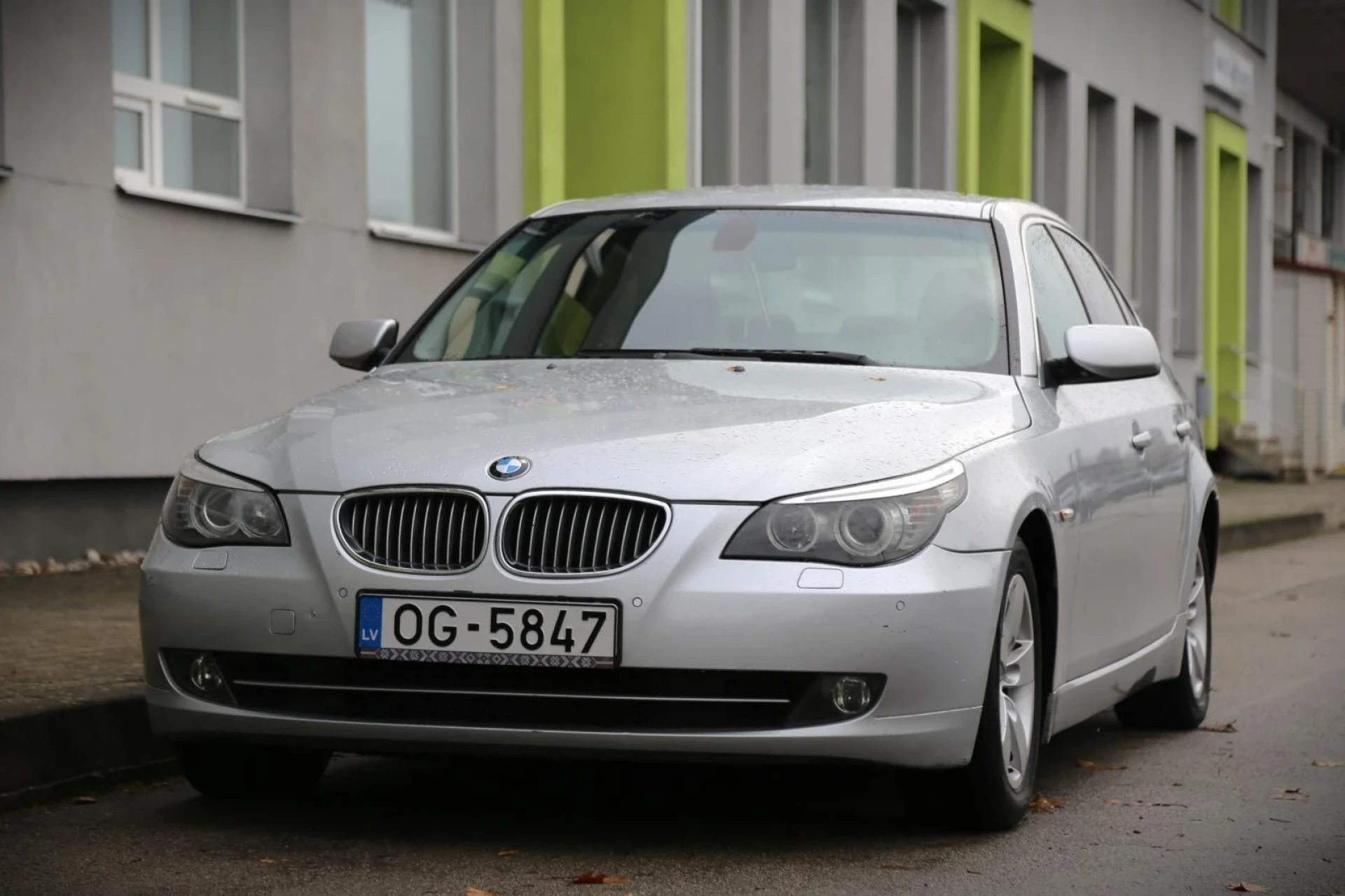 BMW 525