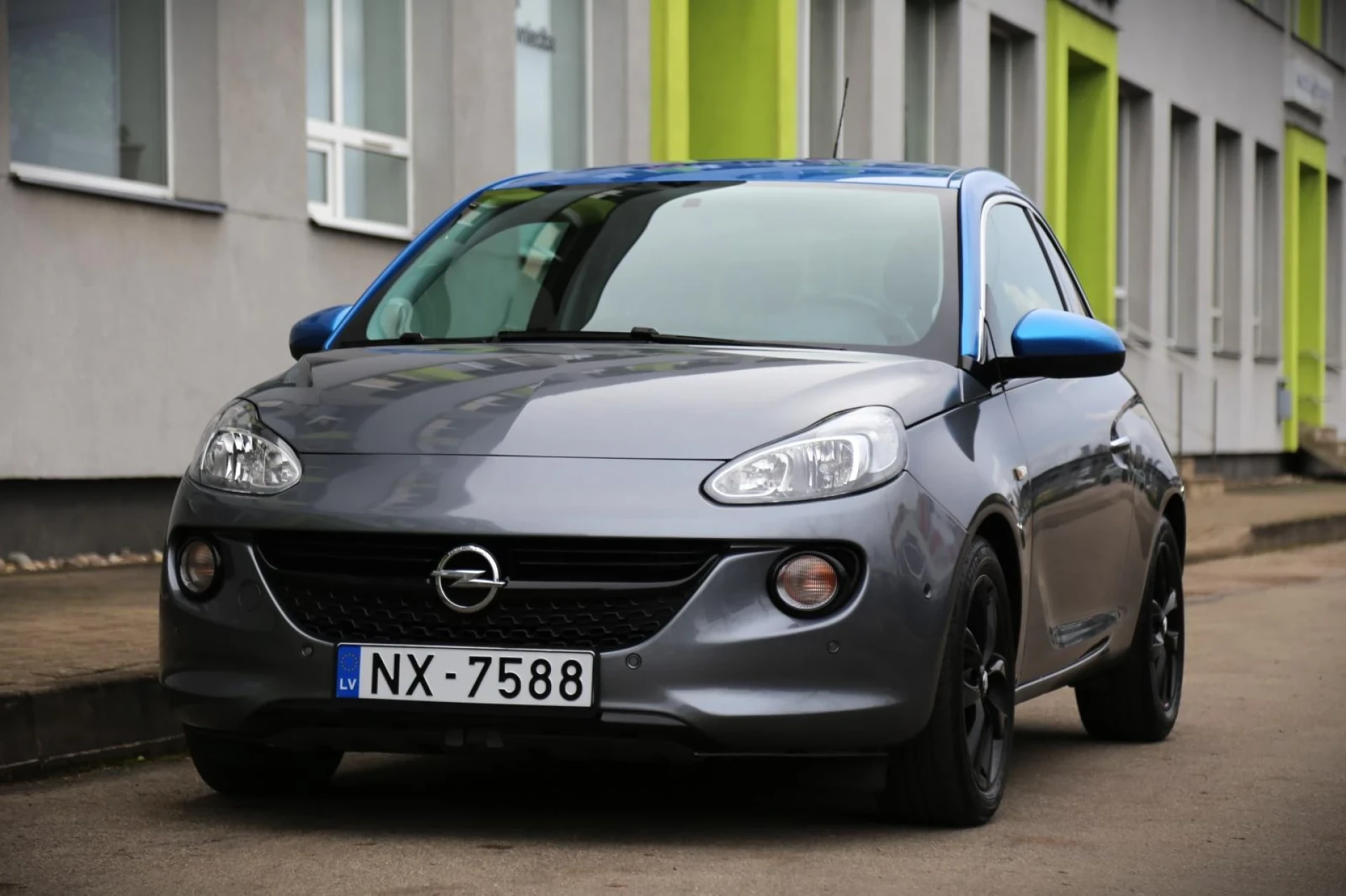 Opel Adam