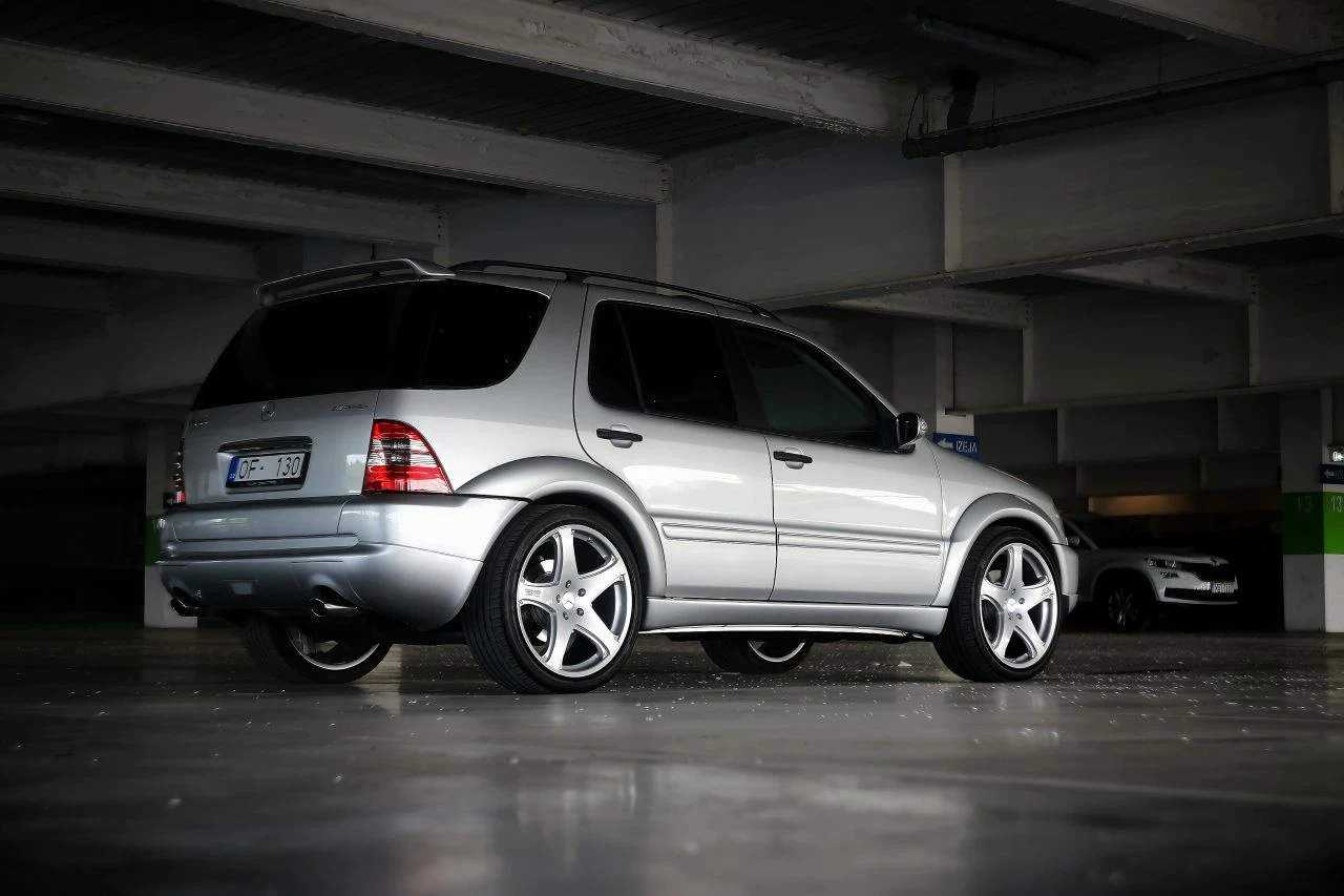 Mercedes-Benz ML55 AMG
