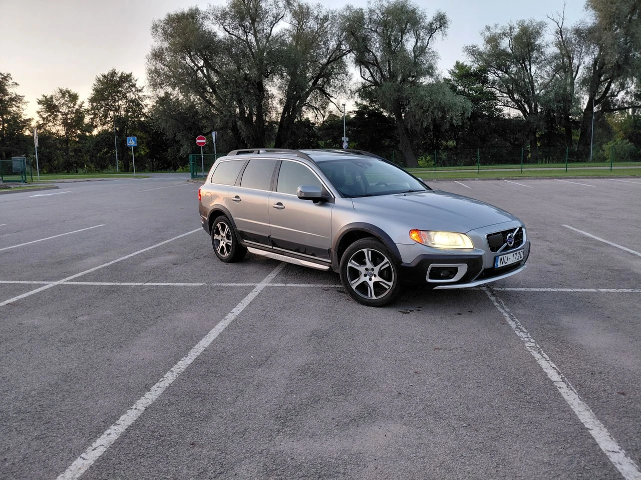 Volvo XC70