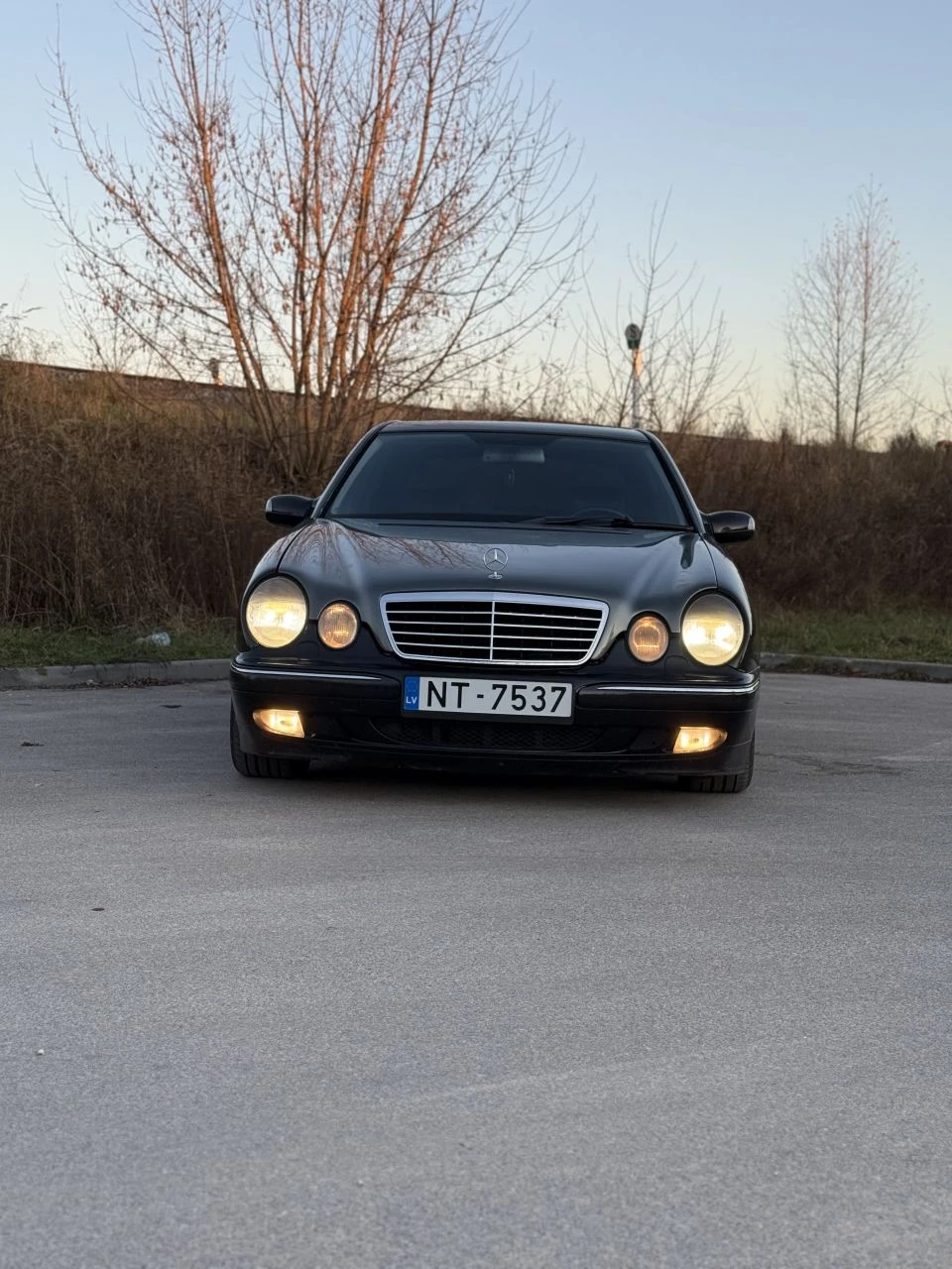 Mercedes-Benz E320