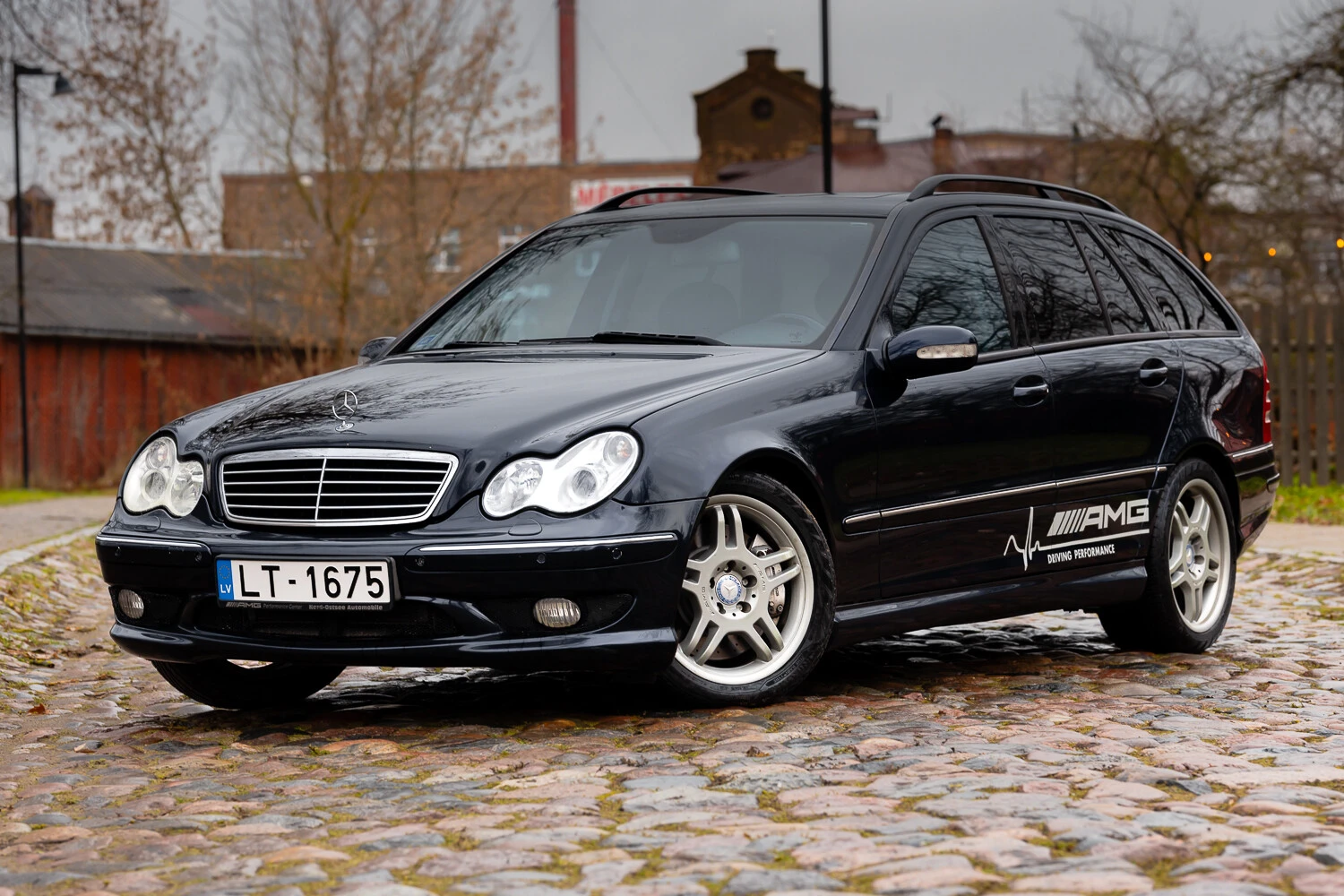 Mercedes-Benz C300