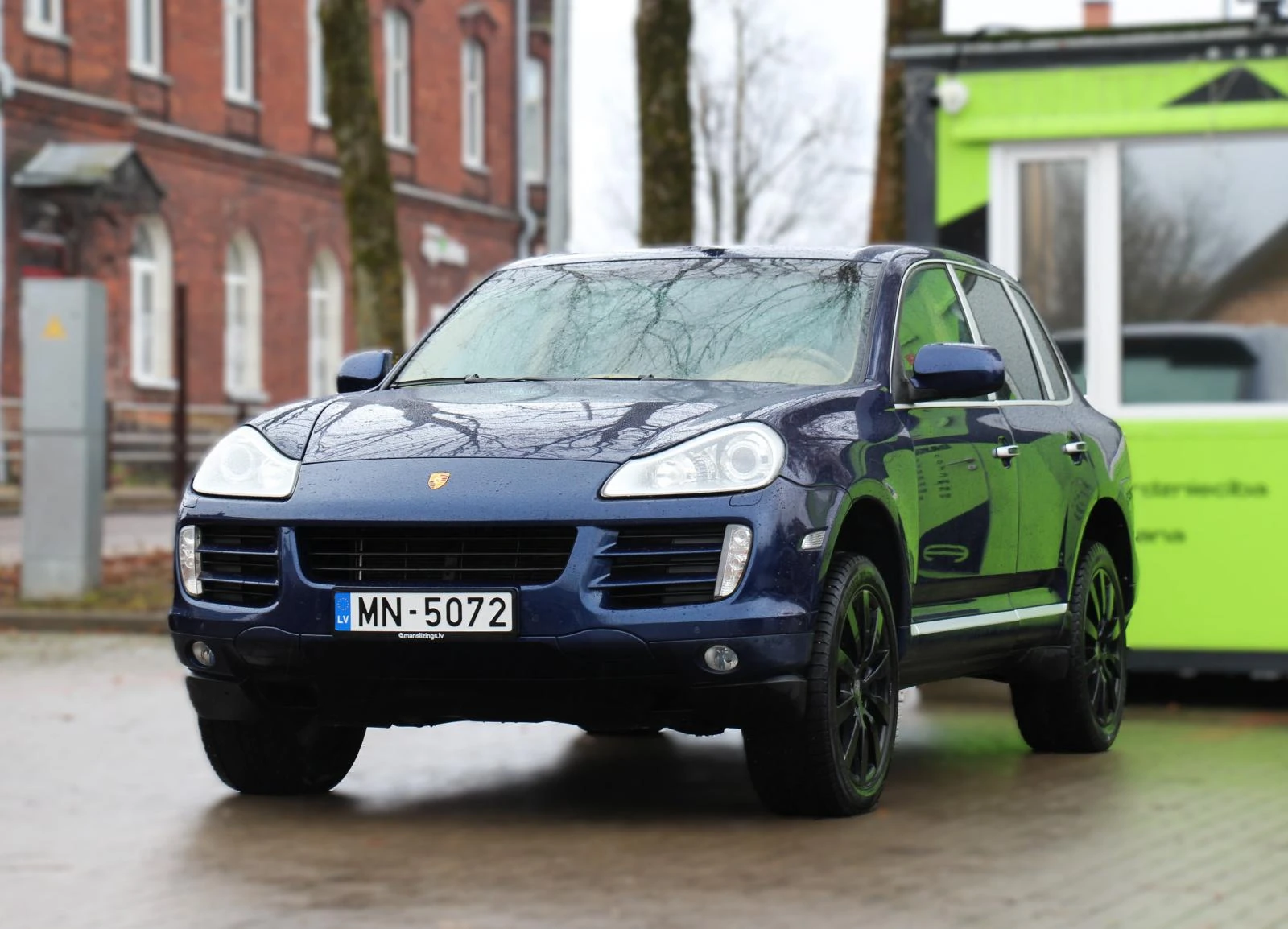 Porsche CAYENNE